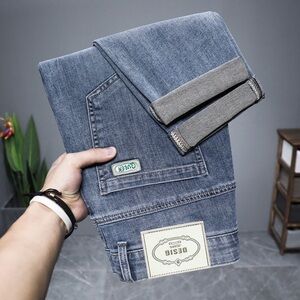 Que Blue Slim Jeans with Classic Fading